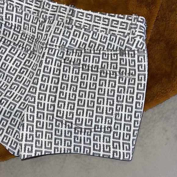 Givenchy Women's Size 26 Denim Jacquard Short EUC $990 - Picture 9 of 13